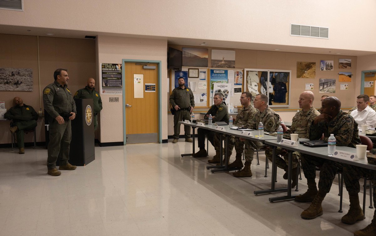 On Feb. 21, General Gregory Guillot, Commander, @NORADCommand & #USNORTHCOM, travelled to the U.S. Southwest Border. He met w/ U.S. Border Patrol agents & U.S. servicemembers who are providing Mobile Surveillance Camera operators, & aviation support operations to @DHSgov & @CBP