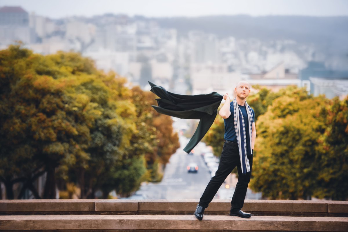 LIEDER ALIVE! tweet media