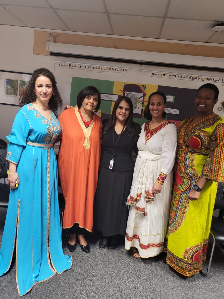 Surrey Schools Welcome Centre tweet media