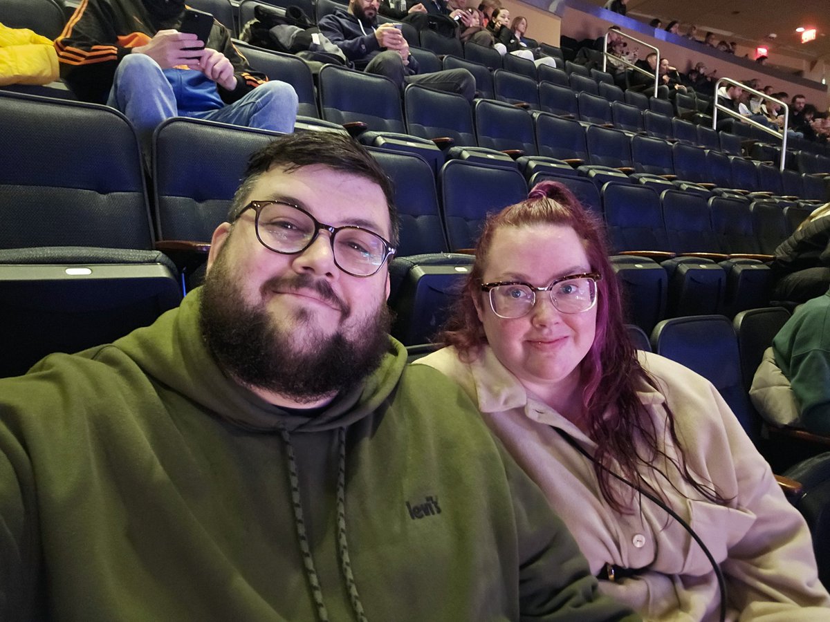 LukeAHunter's tweet photo. Let's go Knicks! #NYK https://t.co/Co8P1MlKaF