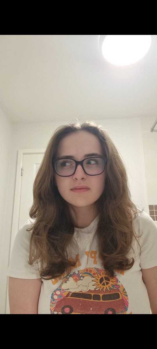 Frizz tweet media