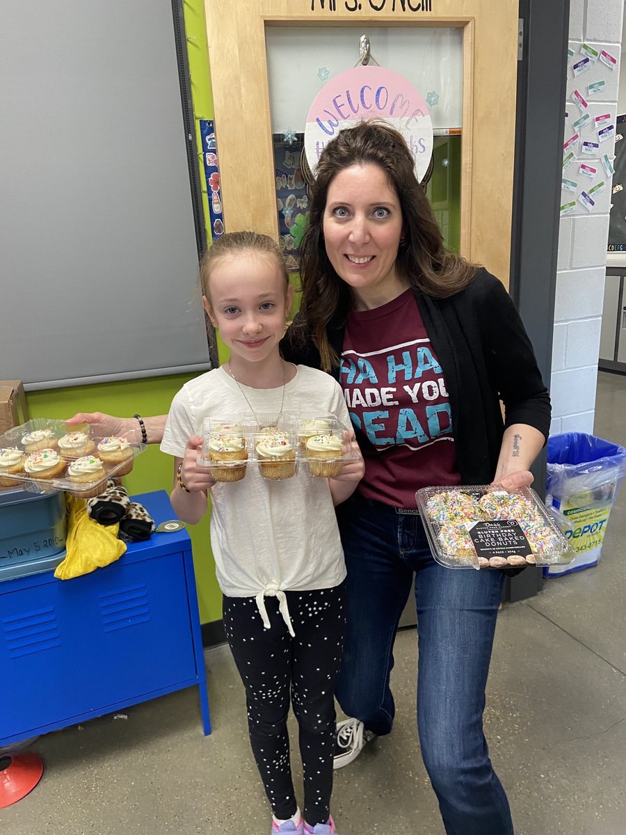 Thanks to this wonderful #4Oneillrocks student for winning the close up contest that <a href="/KarrasSL/">Mrs.K (Karras)</a> ran for <a href="/IRIC_WC/">IRIC</a> students. The prize was delicious