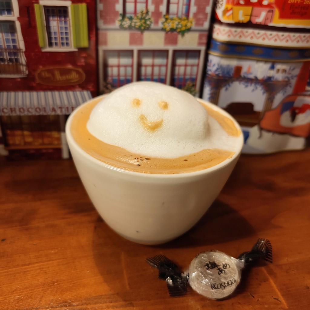 sasasacafe's tweet photo. 壁画制作のため、さささカフェしばらくお休みします🐰🎨4月再開予定です🌟みんな達者で暮らせ〜〜👋👋👋 https://t.co/3Y0eV9jxEb