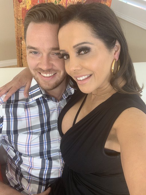 Go wish @KyleMasonxxx a very Happy Birthday 🎉🥂🎂 Have a wonderful Birthday Kyle 🥰 https://t.co/m5Srvx<a class="tags" href="/tag/kylemasonxxx">@kylemasonxxx</a><a href="/tag/allieadams"class="tags"><span>#allieadams</span></a>