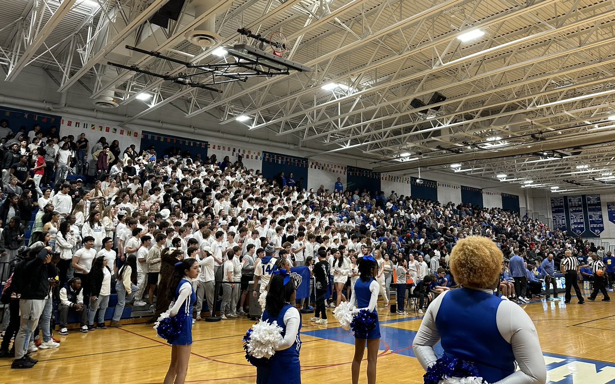 Great crowd tonight <a href="/WestPoHoops/">West Po Basketball</a>  Against Oscar Smith!  <a href="/theWPboard/">West Potomac HS (we/they/them)</a>