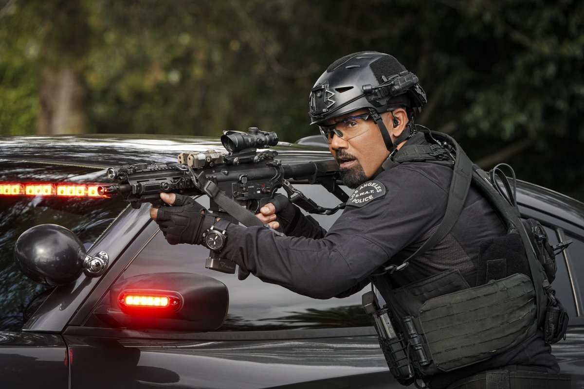 SWATWritersRoom's tweet photo. THIS FRIDAY! 💥 We're back in L.A. and back in the SWAT uniform! 👊 You DO NOT want to miss it!  8PM on CBS! 🔥#SWAT https://t.co/hXTpCT920Q