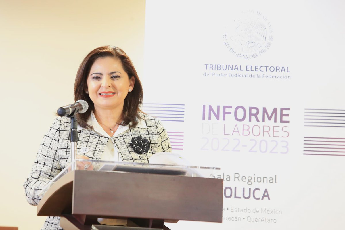 MVSNoticias's tweet photo. La presidenta del @TEPJF_informa, Mónica Soto, pidió a magistrados y jueces que "actuemos como hasta ahora lo hemos venido haciendo, con plena independencia y autonomía, sin temor a los combates de los diversos actores o actoras políticas que tal vez busquen poner en entredicho la impartición de justicia porque pueda convenir en algún momento a sus intereses". Nada ni nadie, dijo, habrá de presionar al @TEPJF_informa.