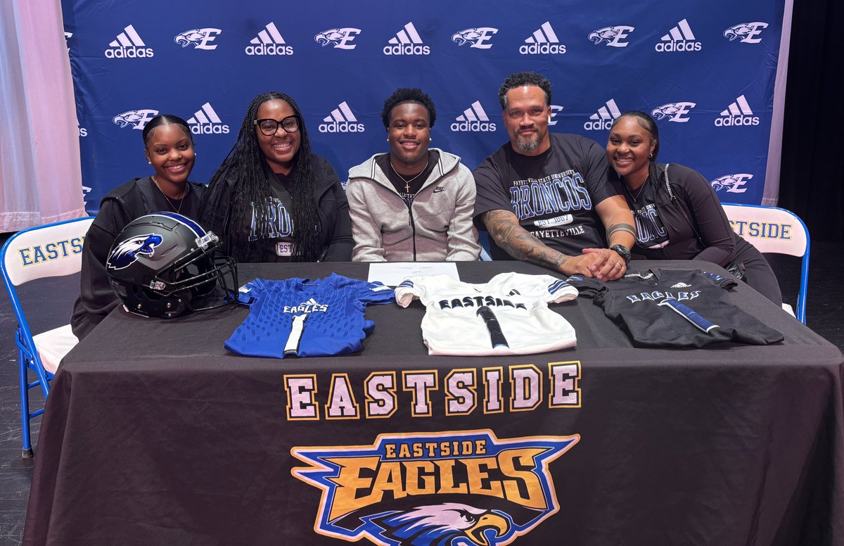 Congratulations to Eastside’s <a href="/RealKalvinBanks/">Kalvin Banks</a> who signed to play collegiately at Fayetteville State. 🦅

Kalvin is the holder of every major rushing record at Eastside. 🏈

<a href="/eastsidefbsc/">EHSEagleFootball</a>