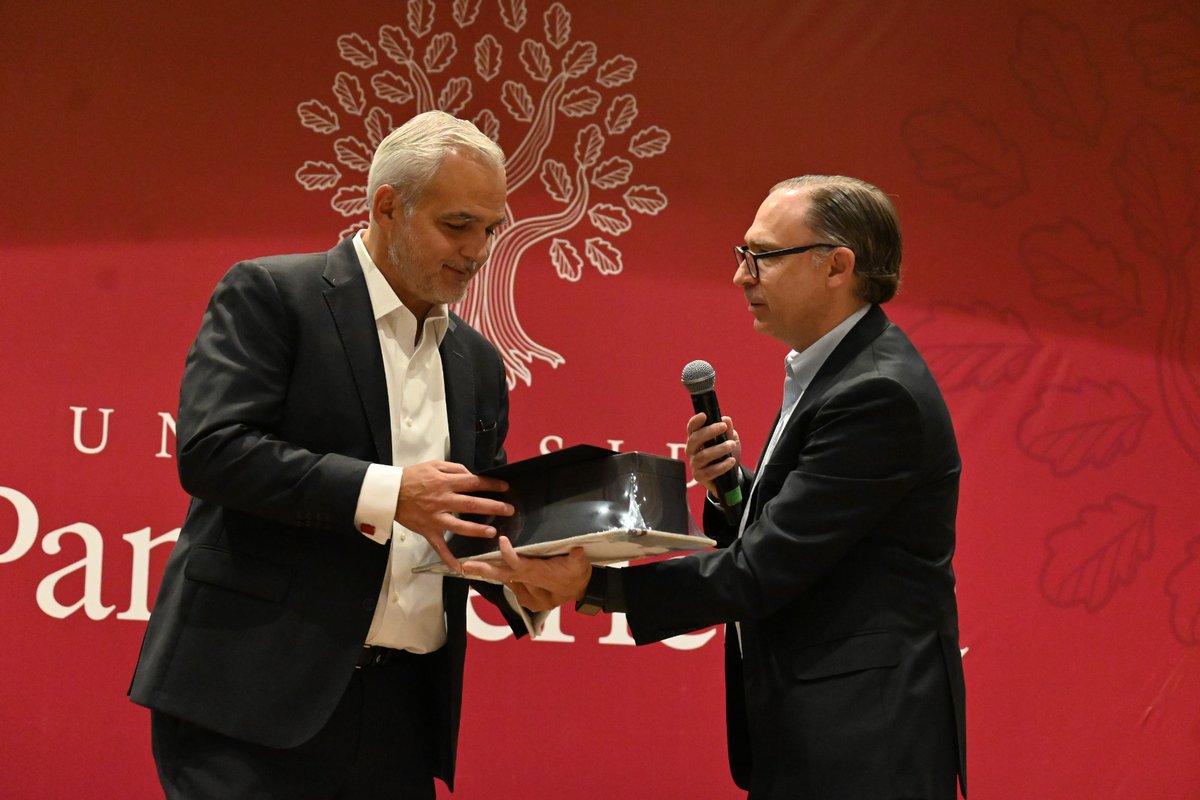 FerLlergo's tweet image. ¡Con gran ilusión participé en la segunda sesión de nuestra campaña #ProyectosDeVida! 🌟

La iniciativa tiene el objetivo de becar jóvenes, ayudándolos a alcanzar sus sueños y metas. 

¡Únete a esta aventura!