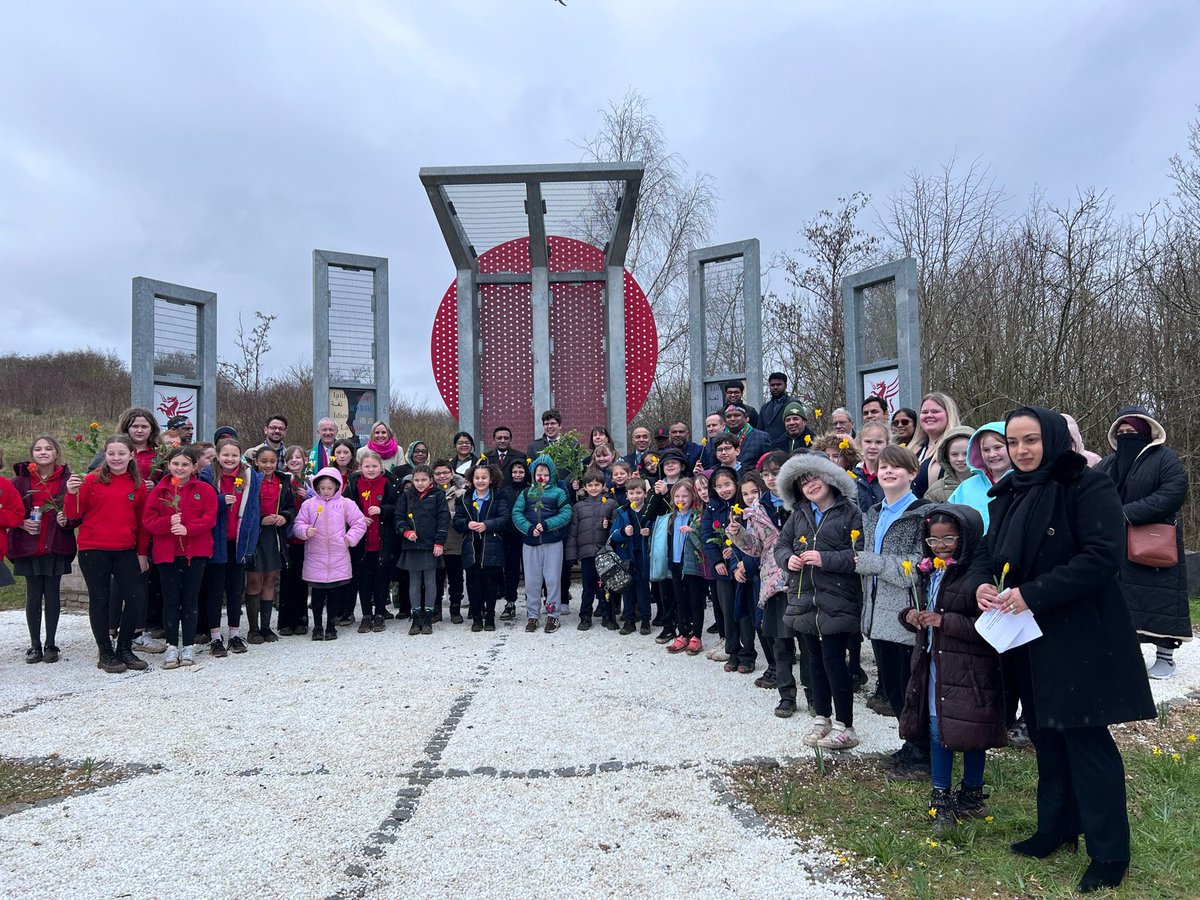 IMLMCardiff's tweet photo. Part 2 - Celebrations of the International Mother Language Day. https://t.co/l8skMwbIVk