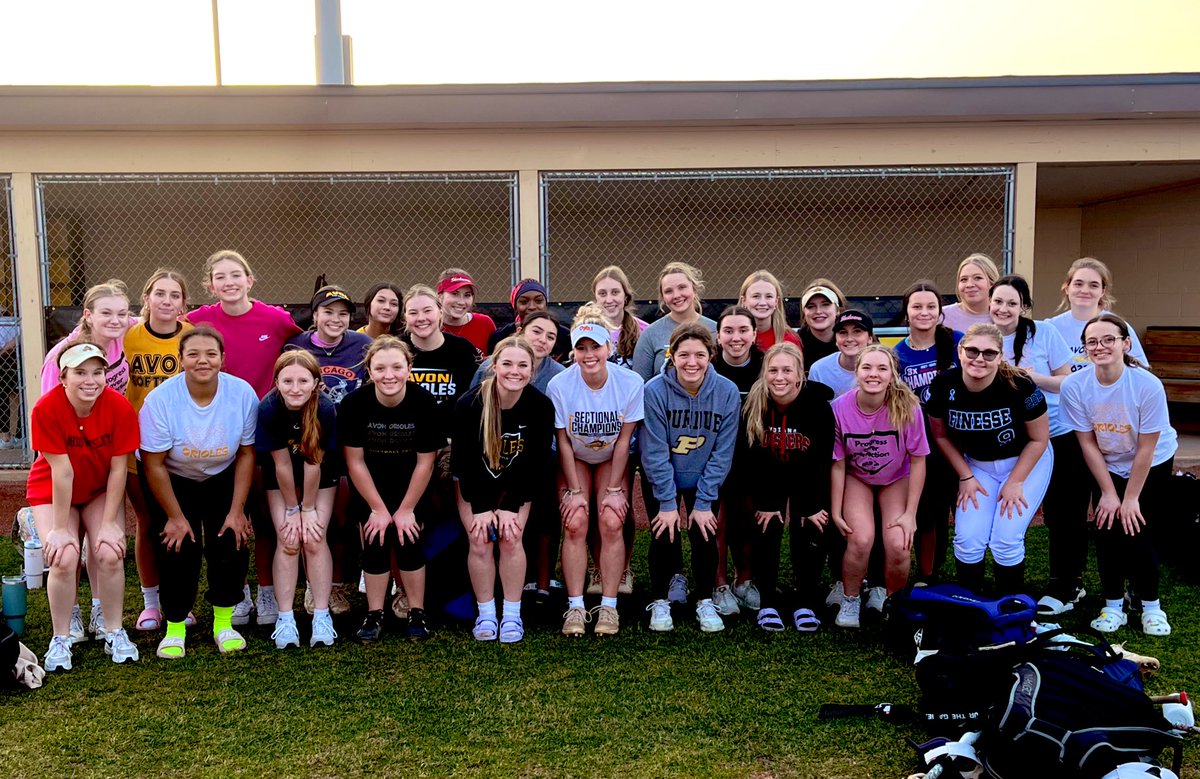 Avon Oriole Softball tweet media
