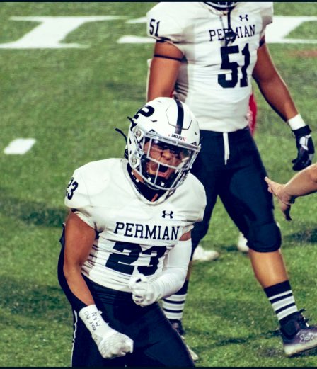 THEPLATFORMDR's tweet image. C/O 2027 DB Caleb Cruz (@calebcruz2027 ) is one the top cornerbacks in his class. Varsity starter as a freshman for @MOJOFB1 
Checks off all the boxes
#ThePlatform Spotlight⬇️👀

#ExposeTheUnexposed 

@DR_SPORTZ 

theplatform.drsportz.com/2024/02/27/pla…