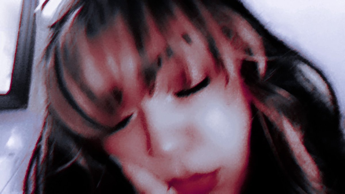 CallMeEmx's tweet photo. trying to love myself again, enjoy these pics x 🤍 https://t.co/3AJq70V0xx