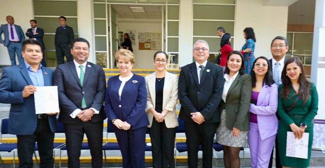 Muchas felicidades al Magistrado <a href="/alexavantej/">Alejandro Avante 🇲🇽</a> por su destacado informe de labores como Presidente de la Sala Regional Toluca, siempre auténtico y transparente.
#soy SRT.