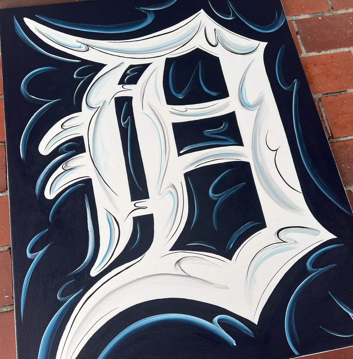 7thGypsy's tweet image. There’s a Tiger in my house

#DetroitRoots ⚾️👩🏻‍🎨