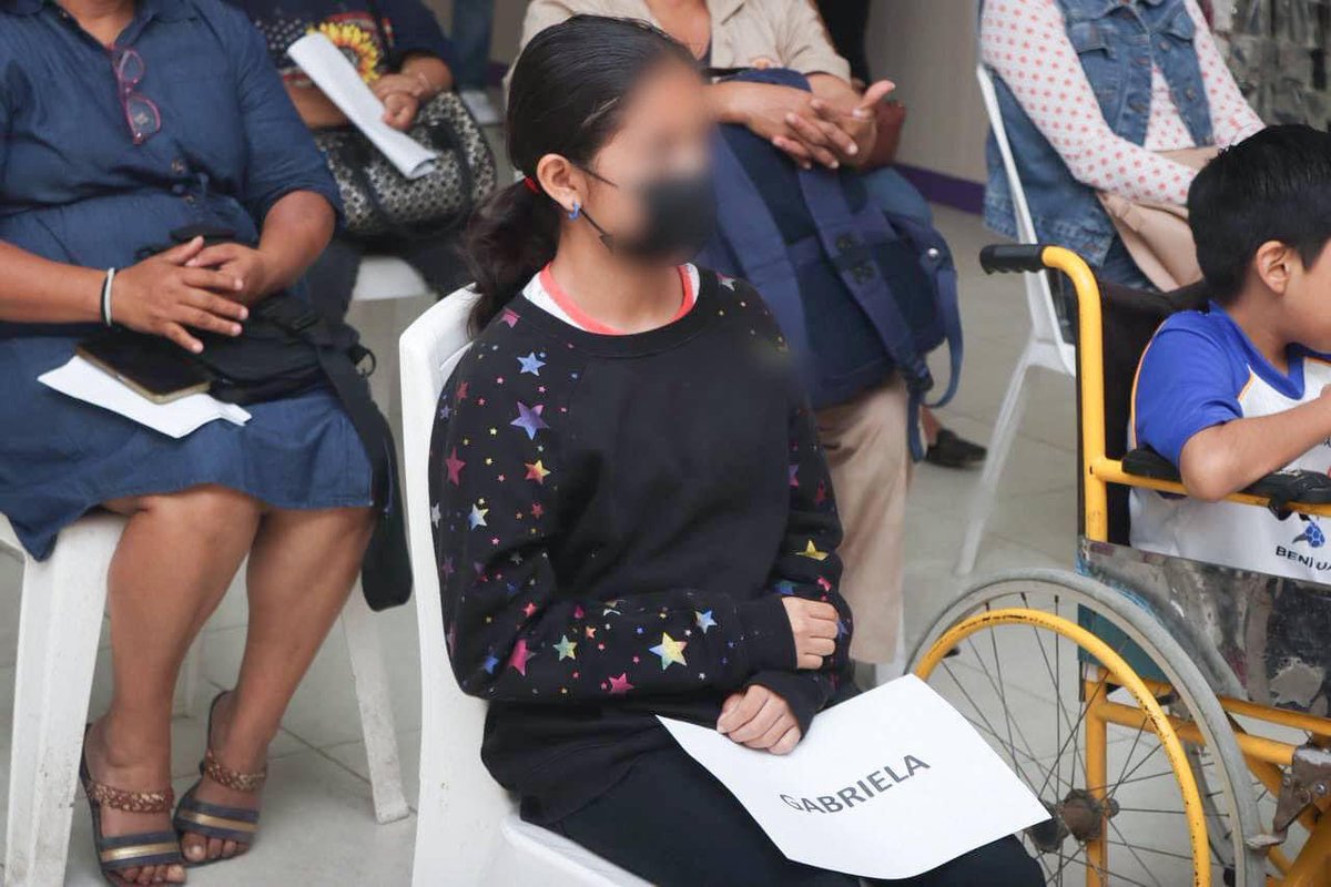 DifAltamira4T's tweet photo. Como parte de la visión humanista del DIF Tamaulipas, la Dra. María de Villarreal, en sinergia con nuestro Sistema DIF Altamira, llevamos a cabo la entrega de becas de inclusión social a través del programa “Lazos de esperanza” a niños y jóvenes con alguna discapacidad. 🙌🏻✨ https://t.co/DyF8fWB4sW
