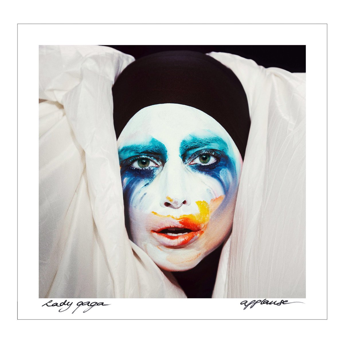 .@ladygaga’s “Applause” is now 5X PLATINUM (400,000) certified in Canada.🇨🇦