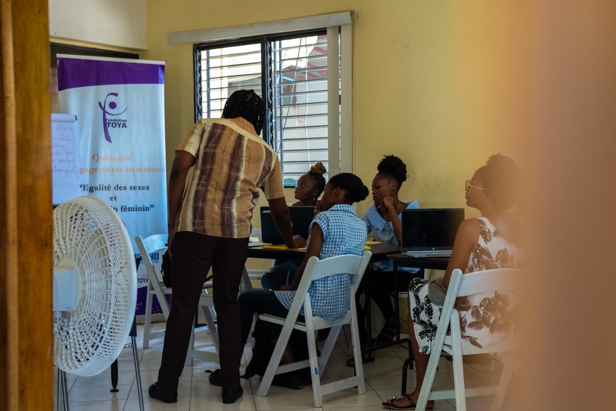 Bellement réussie, cette journée marque aussi le début de l’atelier d’initiation au logiciel de création et de production de beat animé par #wendyylapointe (Dodomeya) pour une quinzaine de jeunes femmes à <a href="/FondationTOYA/">Fondation TOYA</a>. Un projet soutenu par <a href="/CanadaOAS/">Canada at the OAS</a>. 2/2 📸 Valencia Joseph