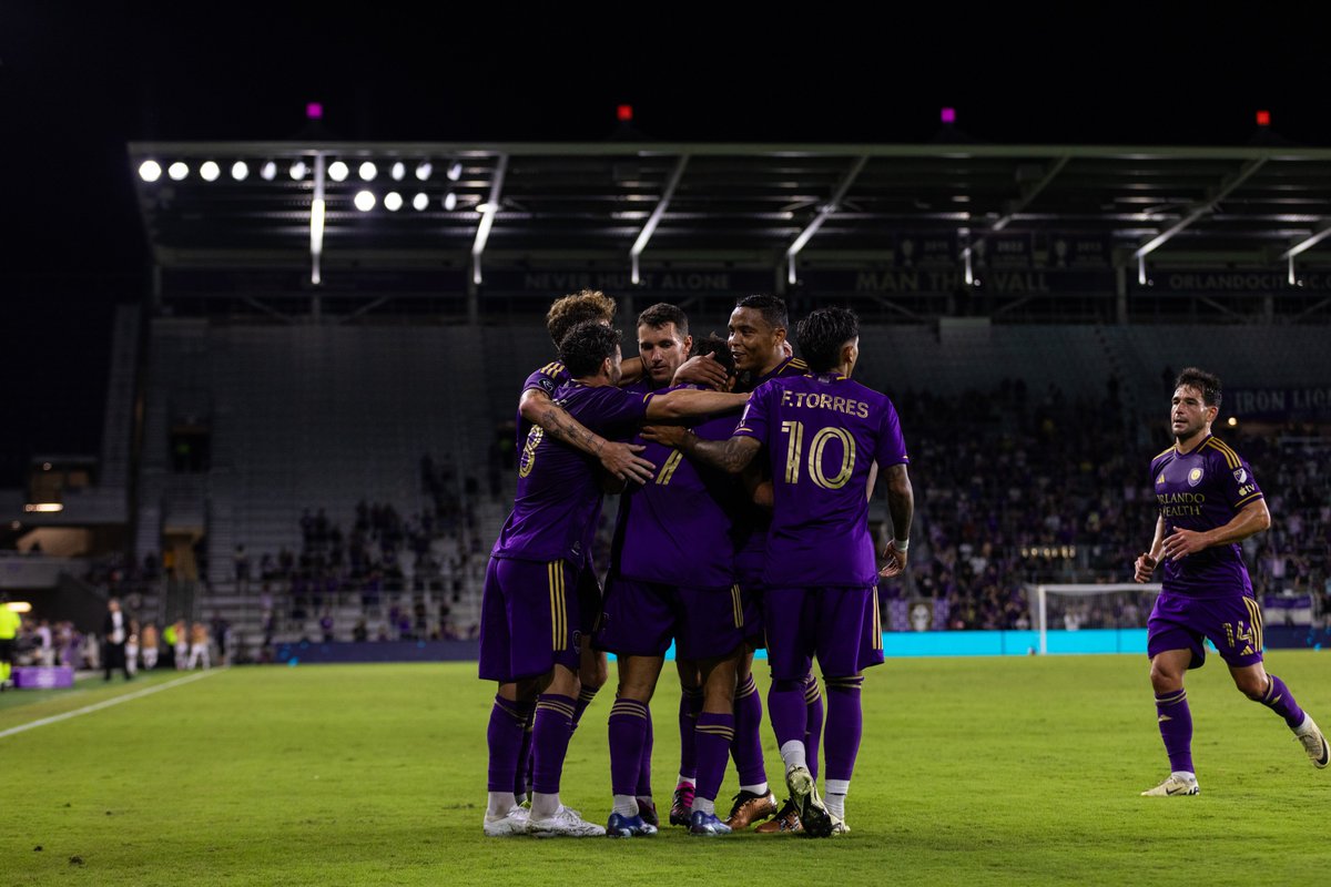 Wheel, snipe, celly 😤 #ORLvCAV | #VamosOrlando