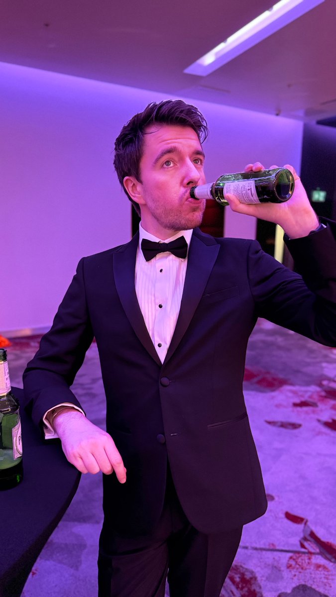 Regular Features tweet media