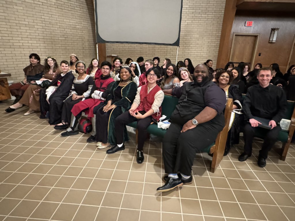 These fabulous @NFHS_CHOIR Chamber Singers are ready to perform at the GISD Chamber Choir Festival. Way to show off that #RangerPride! @GISDArts @jjoliphant @warnsley_dawn @KGipson12 @MrGuzman504 @gisdnews #finearts #musicmakers #YourNextIsNaaman #experiencethemagic