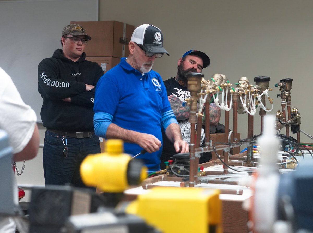CalRural's tweet image. @CalRural&apos;sDonny Breedlove is teaching the Backflow Tester Course this week at CRWA headquarters. #wateroperator #backflowcertification #awewatertraining #waterapprenticeship