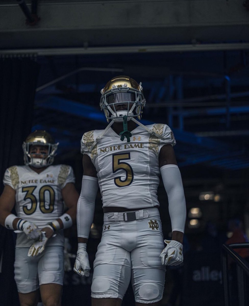 Jayvan Boggs (@jayvan_boggs) on Twitter photo Blessed to receive an offer from The University of Notre Dame!! ☘️ <a href="/Cocoa_Schneider/">Ryan Schneider</a> <a href="/adam_franco/">Coach Franco</a> <a href="/Marcus_Freeman1/">Marcus Freeman</a> <a href="/Im_MikeB/">Mike Brown</a> <a href="/Brandonboggs316/">Brandon Boggs</a> @SWiltfong247 <a href="/JohnGarcia_Jr/">John Garcia, Jr.</a> <a href="/adamgorney/">Adam Gorney</a> <a href="/ChadSimmons_/">ChadSimmons</a> Blessed to receive an offer from The University of Notre Dame!! ☘️ <a href="/Cocoa_Schneider/">Ryan Schneider</a> <a href="/adam_franco/">Coach Franco</a> <a href="/Marcus_Freeman1/">Marcus Freeman</a> <a href="/Im_MikeB/">Mike Brown</a> <a href="/Brandonboggs316/">Brandon Boggs</a> @SWiltfong247 <a href="/JohnGarcia_Jr/">John Garcia, Jr.</a> <a href="/adamgorney/">Adam Gorney</a> <a href="/ChadSimmons_/">ChadSimmons</a>