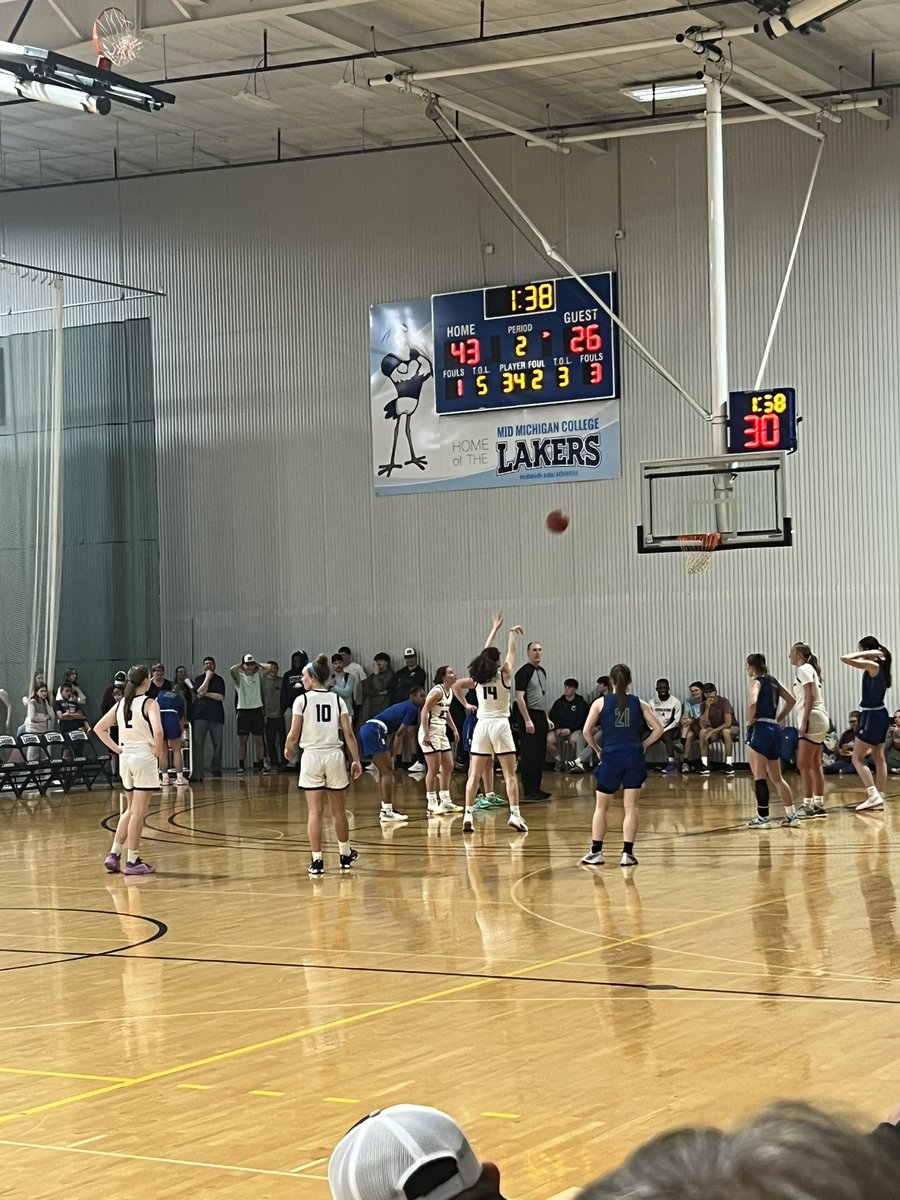 Mid Michigan College WBB (@midmichwbb) on Twitter photo The Lakers improve to 25-1 after a 90-55 win over #16 ranked Bay College! <a href="/caitlynwalter12/">Caitlyn Walter</a> led with 19 pts and 3 stls. <a href="/terre_ya/">Terre’ya Moore Russell</a> 15 pts 4 rebs 3 stls. <a href="/RachelResio/">Rachel</a> 11 pts 5 assts. <a href="/chloe_watson14/">Chloe Watson</a> 11 pts 7 assts 5 stls. <a href="/KahliHeuker/">Kahli Heuker</a> 10 pts 8 rebs! #GoLakers #JUCOPRODUCT The Lakers improve to 25-1 after a 90-55 win over #16 ranked Bay College! <a href="/caitlynwalter12/">Caitlyn Walter</a> led with 19 pts and 3 stls. <a href="/terre_ya/">Terre’ya Moore Russell</a> 15 pts 4 rebs 3 stls. <a href="/RachelResio/">Rachel</a> 11 pts 5 assts. <a href="/chloe_watson14/">Chloe Watson</a> 11 pts 7 assts 5 stls. <a href="/KahliHeuker/">Kahli Heuker</a> 10 pts 8 rebs! #GoLakers #JUCOPRODUCT