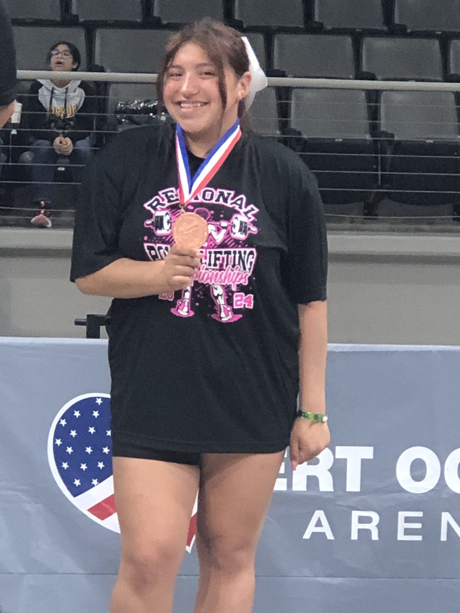 Congratulations to Gina Hinojosa, Kaeley Valerio, and Lauren Ramirez for competing at the Powerlifting Regional Qualifiers Meet!  Way to represent the strength of the West Oso Bears💪🏾 #OsoStrong