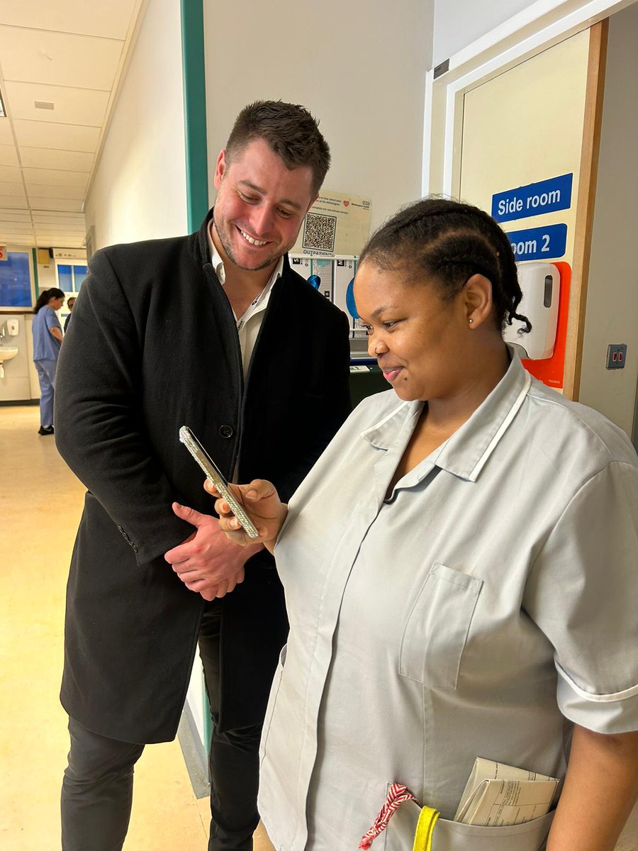 Thank you for sharing the pictures, Ross Vaizey Thomson and Raegelle Brenley Sy. It is wonderful to see patients and staff embracing HUMAN by ShareGratitude.

Thank you also to all staff at Whittington Health NHS for the continued care and support for all your patients.