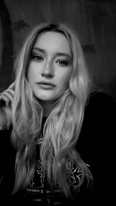 🖤⚪️ https://t.co/JJMmBUK68Q