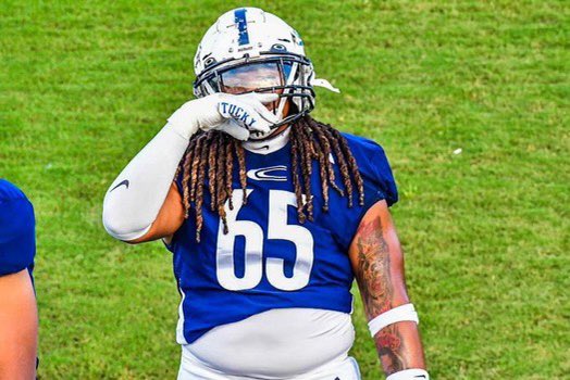 ScoutFball's tweet photo. 🚨BREAKING NEWS: Clay-Chalkville 2025 3 ⭐️ OL AJ Williams has transferred to Thompson. ( @Aj65thegoat ) 

🚨AJ helped lead the Cougars to a 15-0 record last season. He’s one of the best interior OL in the state! 

🚨2023: 21 pancakes & 88% blocking rate as a Junior

🚨Offers: Troy, Marshall, North Alabama, Austin Peay