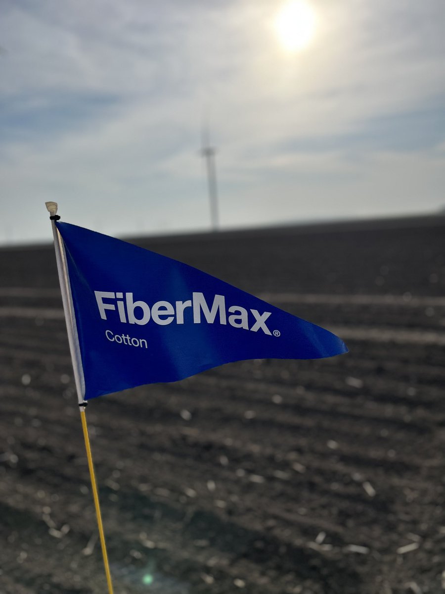 Planters are rolling in South Texas #AxantFlex