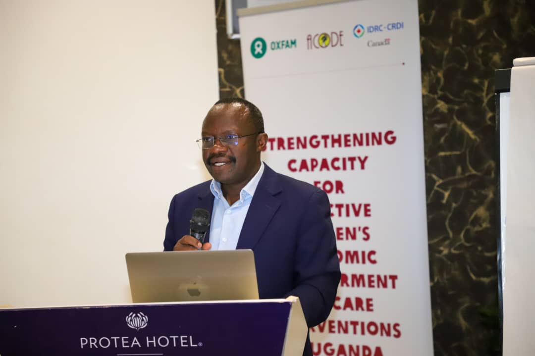 OxfaminUganda's tweet photo. We join @ACODE_Uganda &amp; other key stakeholders at Sky hotel today in a dissemination workshop on Women Economic Empowerment (WEE) and CARE knowledge products, analysed from the existing data on gender inequality in Uganda.
#WecareUG https://t.co/Rb5cqOcurK