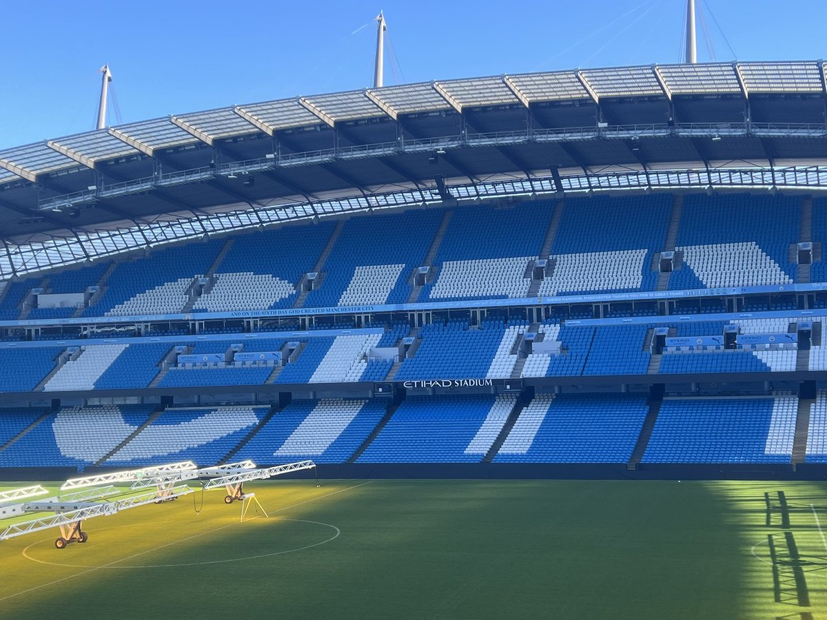ashleemid15's tweet photo. @elder_yr5 Leon at Etihad stadium at the weekend https://t.co/HziqHbnr4G