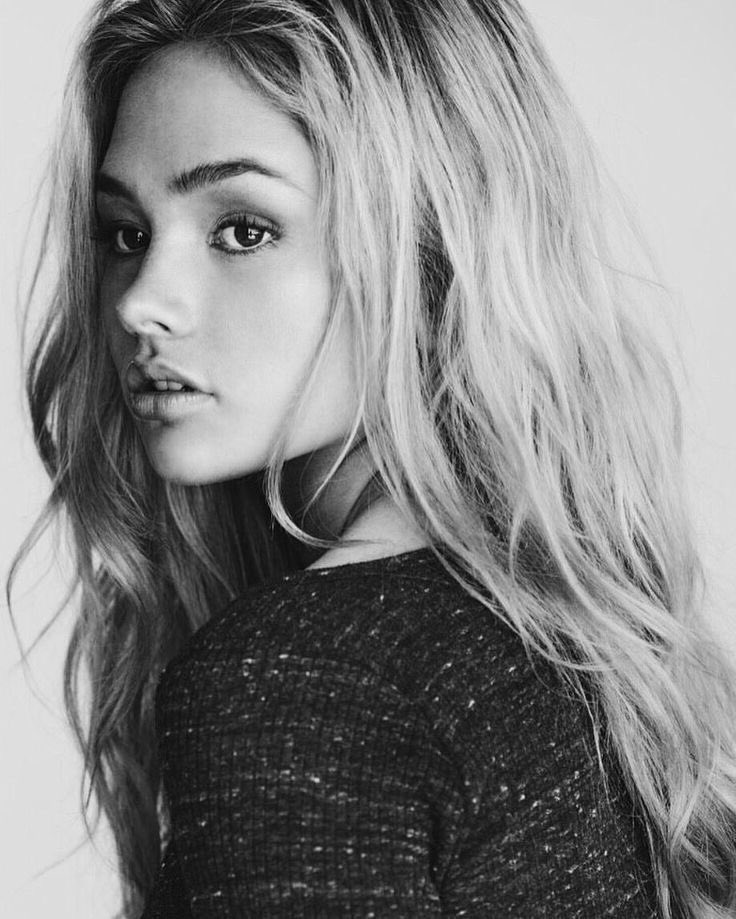 𝐹 𝐿 𝑂 𝑅 𝐴 𝑁 𝐶 𝐸 tweet media