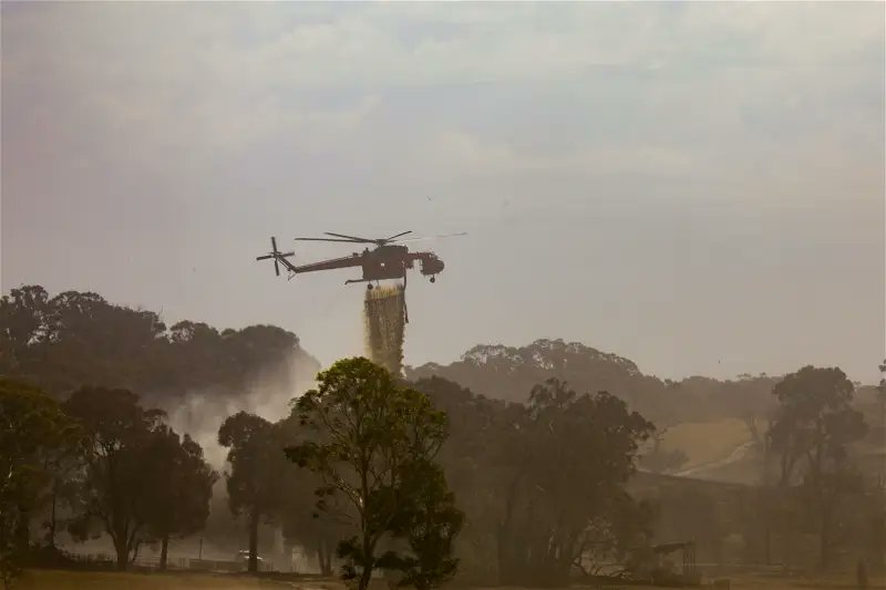 The winds have picked up in Beaufort, and crews are on high alert going in and out of the existing fire ground. There have been some flare ups. We’ve see a water bomber douse a small blaze on the outskirts of town. (Pic Danielle Bonica)