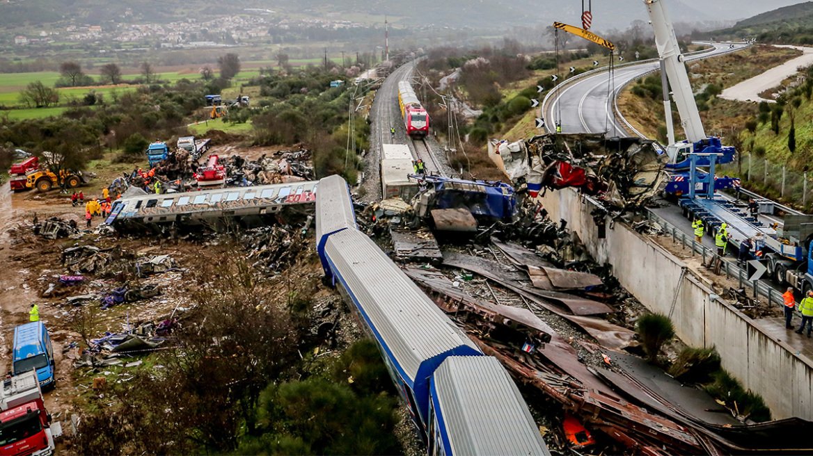 Δεν φταίει το 'κωλοτρένο',  φταίει η κωλοκυβέρνηση Μητσοτάκη, ο Καραμανλής και οι ψηφοφόροι του που τον ξανάβγαλαν πρώτο βουλευτή και οι πολιτικάντηδες που πάνε ξανά να τα κουκουλώσουν. 

#Τεμπη
#τεμπη_εγκλημα