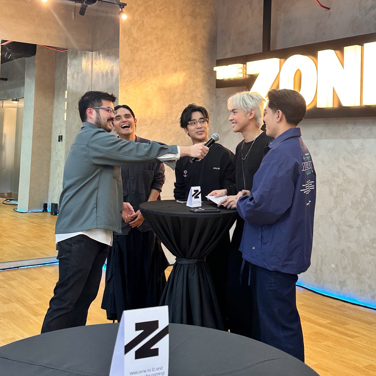1zentertainment's tweet photo. Happening now: 1Z office dedication led by Pastor Mike with Pablo, Josh, Stell, and Justin. 

#1ZPartnersHuddle https://t.co/SyD7AcxaCN