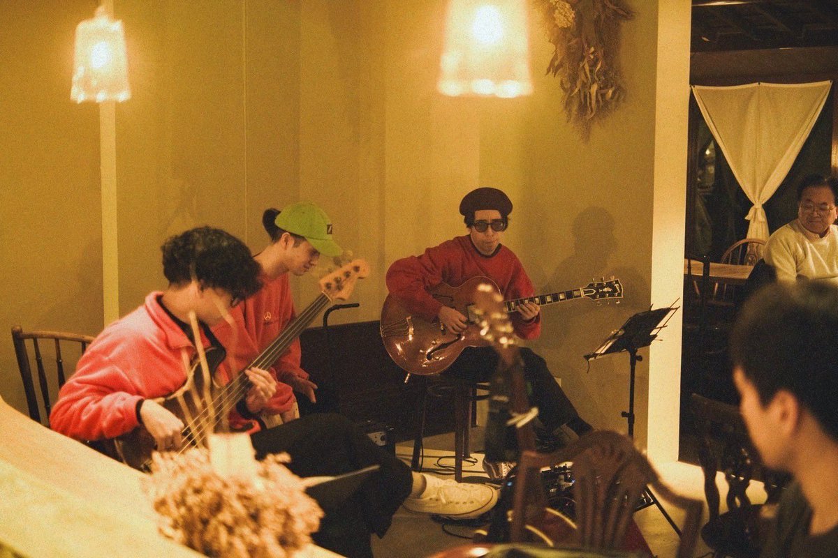 omit3_official's tweet photo. ☕️2024.02.23(fri)🍩

夜カフェ 山脈 〜Music Night〜

at @喫茶室 山脈

act
・綺
・OMIT3

我々初のアコースティックセット
一夜限りのレアステージです。

Thank you!!!

 #OMIT3 #omit3 #musician #音楽 #インスト #オシャレ #お洒落 #東海三県 #お茶目 #綺 #喫茶室山脈  #夜カフェ #岐阜 https://t.co/xJzMHOghdS