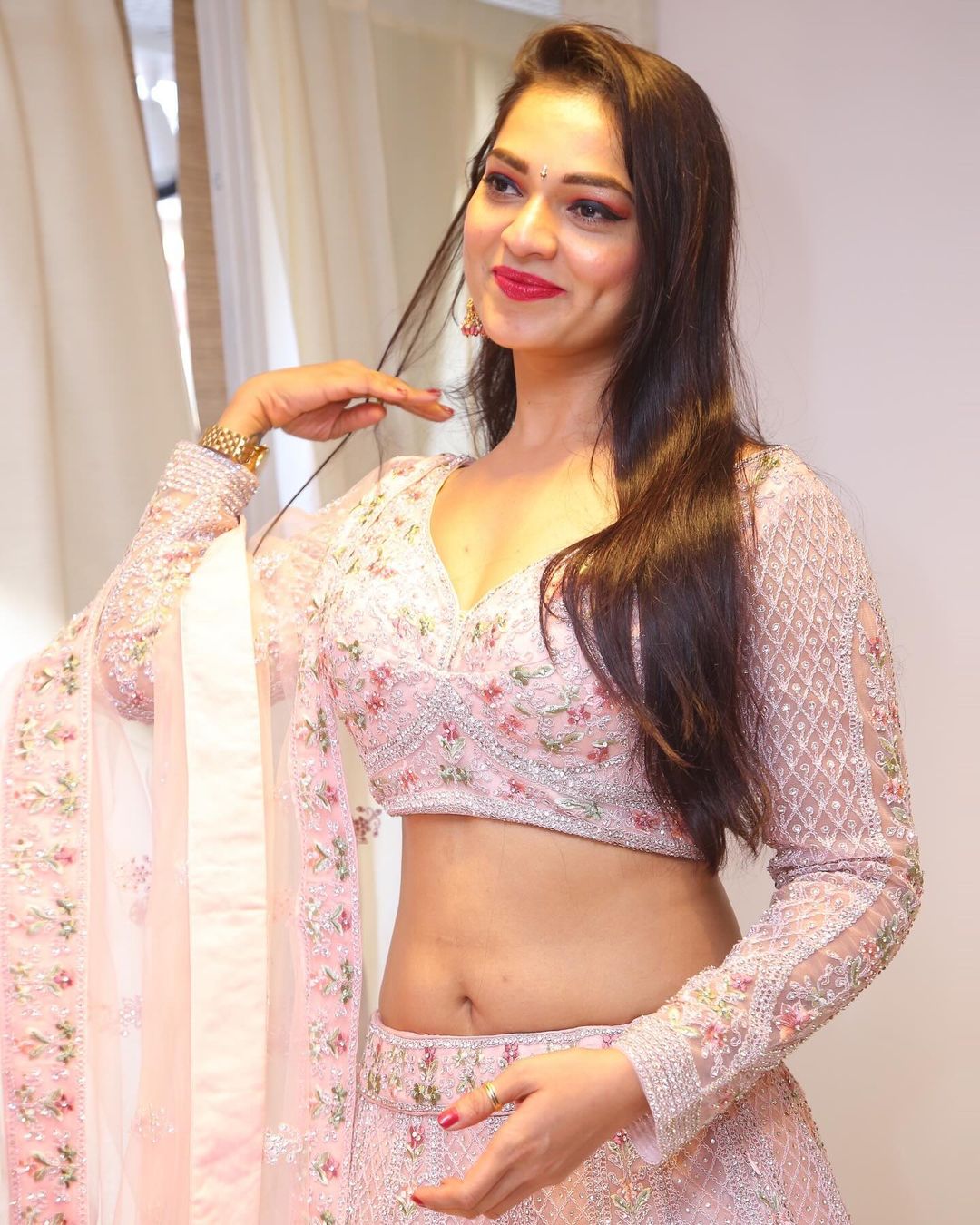 GHZBl4ua8AAZJpH?format=jpg&name=large