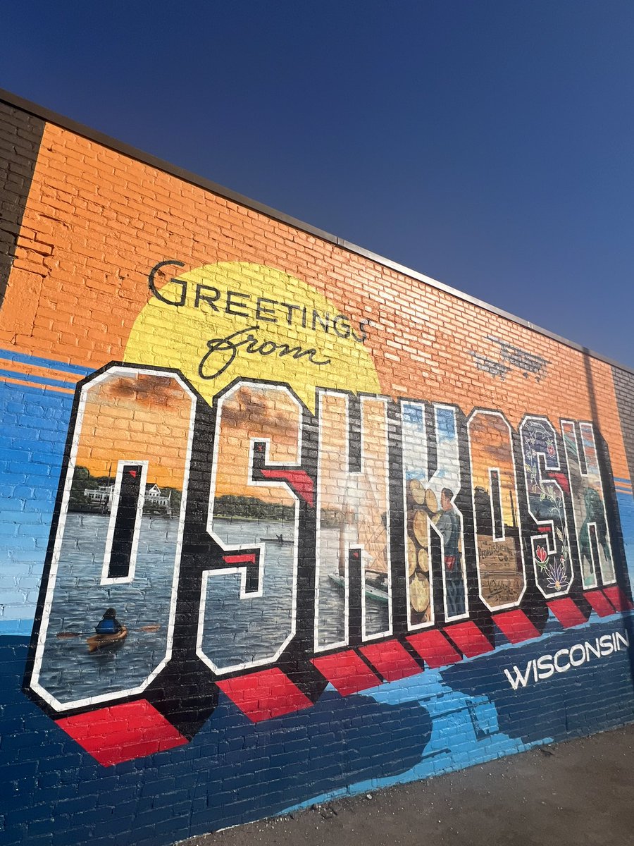 Greetings from Oshkosh! ☀️

This is one of our favorite photo spots in Downtown Oshkosh! Located at 571 North Main Street---we encourage you to snap a pic by the Greetings Tour mural--and upload it here for a chance to win OSH Swag: upload.crowdriff.com/discover-oshko…