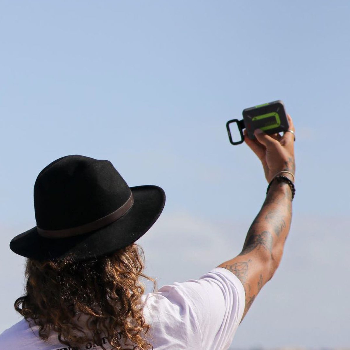 Everythingcara1's tweet photo. Stay connected and secure with the ZOLEO Satellite Communicator 🌐📱

Now available at Everything Caravan &amp; Camping: https://t.co/YbVqJjnHy4

#EverythingCaravanCamping #ZOLEO #Camplife #ECC https://t.co/4xBdrrxQ8f