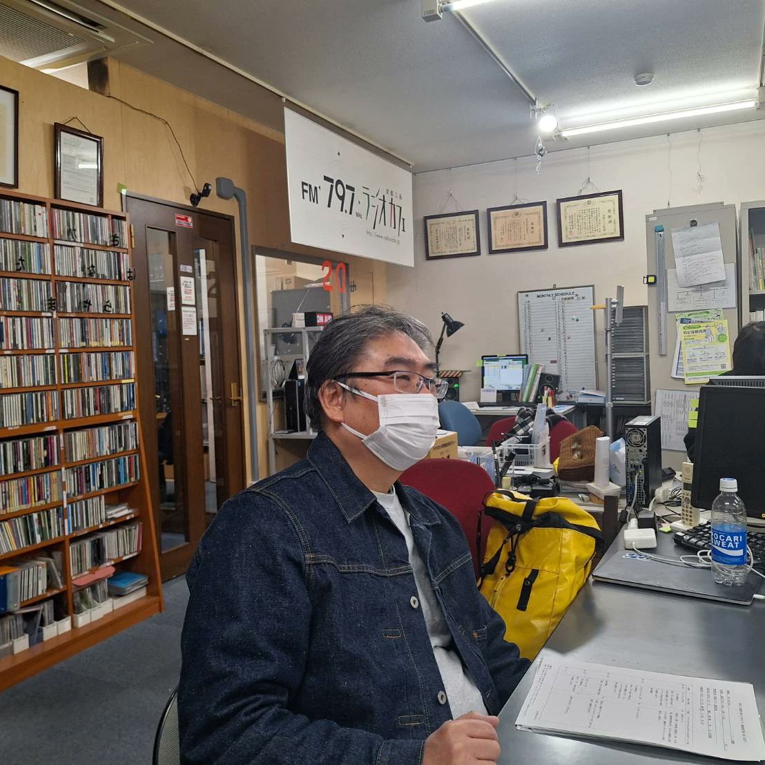 昨日は、FM京都三条ラジオカフェで収録。就労系法人、企業様を連続で紹介してまいります。番組名は、Work and Love. 3月1日の放送です。 先ずは、亀岡の特定非営利活動法人　障害・高齢者就労支援センター　LINK'Sの理事長、熊本先生をお招きし、今一番の熱い事業であるソーシャルファームのご紹介を。