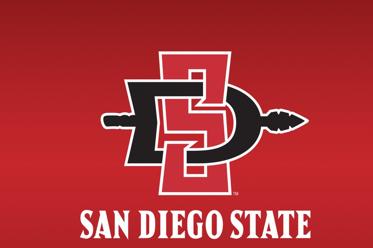 AGTG! Blessed to receive a(n) offer from San Diego State University! Thank you @cjmcgorisk and the rest of the @AztecFB staff for believing in me! @CoachSampson3 @fbcoachhunter @CoachNagle45 @ClovisEfootball