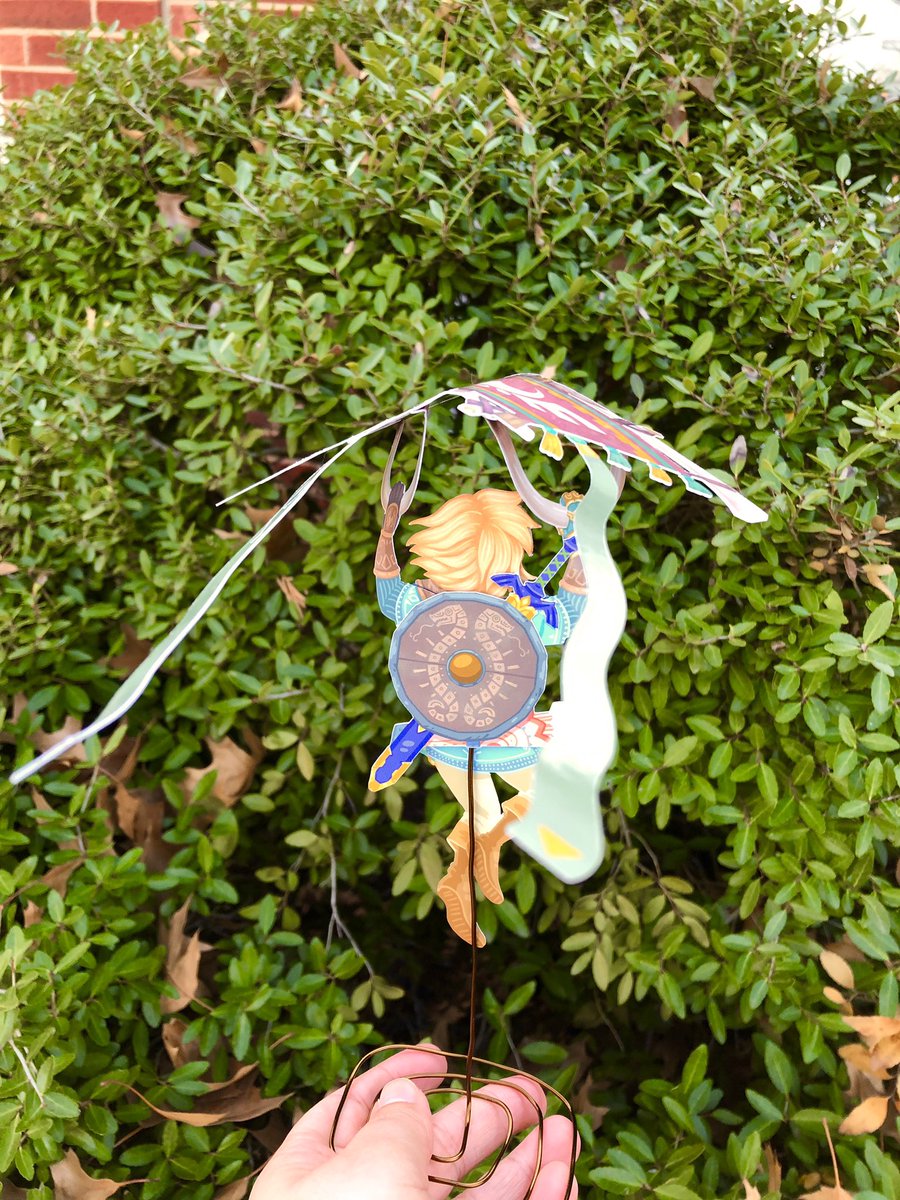 cicadafancomics's tweet photo. I made a custom copper wire base for him! (Nothing else was working). But I really like the copper color for Link.
#totk #link #zeldafanart https://t.co/aQVI7qQHDY