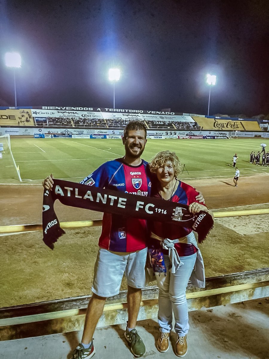Atlante's tweet photo. ¡GRACIAS FAMILIA AZULGRANA, POR ALENTARNOS EN NUESTRA VISITA A MÉRIDA!

#SerAtlante 
#PotrosDeHierro https://t.co/wU7E7PY0UA