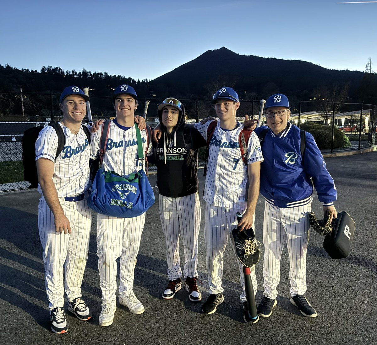 Branson Bulls Varsity Baseball tweet media