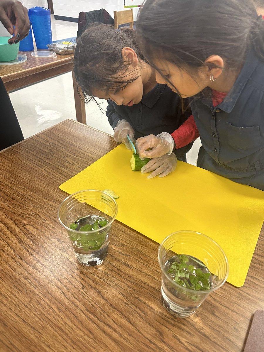 @WelcomeToNEISD (@supportneisd) on Twitter photo The Welcome Center Refugee School impact program partners with schools to provide a variety of supports. One of the supports is tutoring. We like to cook up a good time while provide hands on learning.<a href="/DrEsparzaCL/">Dr. Christie Esparza</a> <a href="/NEISD/">North East ISD</a> The Welcome Center Refugee School impact program partners with schools to provide a variety of supports. One of the supports is tutoring. We like to cook up a good time while provide hands on learning.<a href="/DrEsparzaCL/">Dr. Christie Esparza</a> <a href="/NEISD/">North East ISD</a>