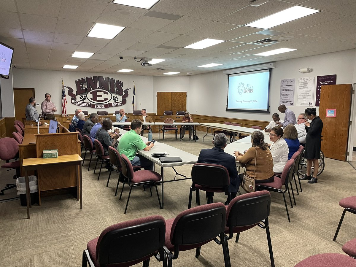 Big thanks to several local pastors for a positive meeting discussing ways to assist our students and families in being successful in school and in life. Great to have their support and partnerships. One more reason we are proud to say, “We Are Ennis!”